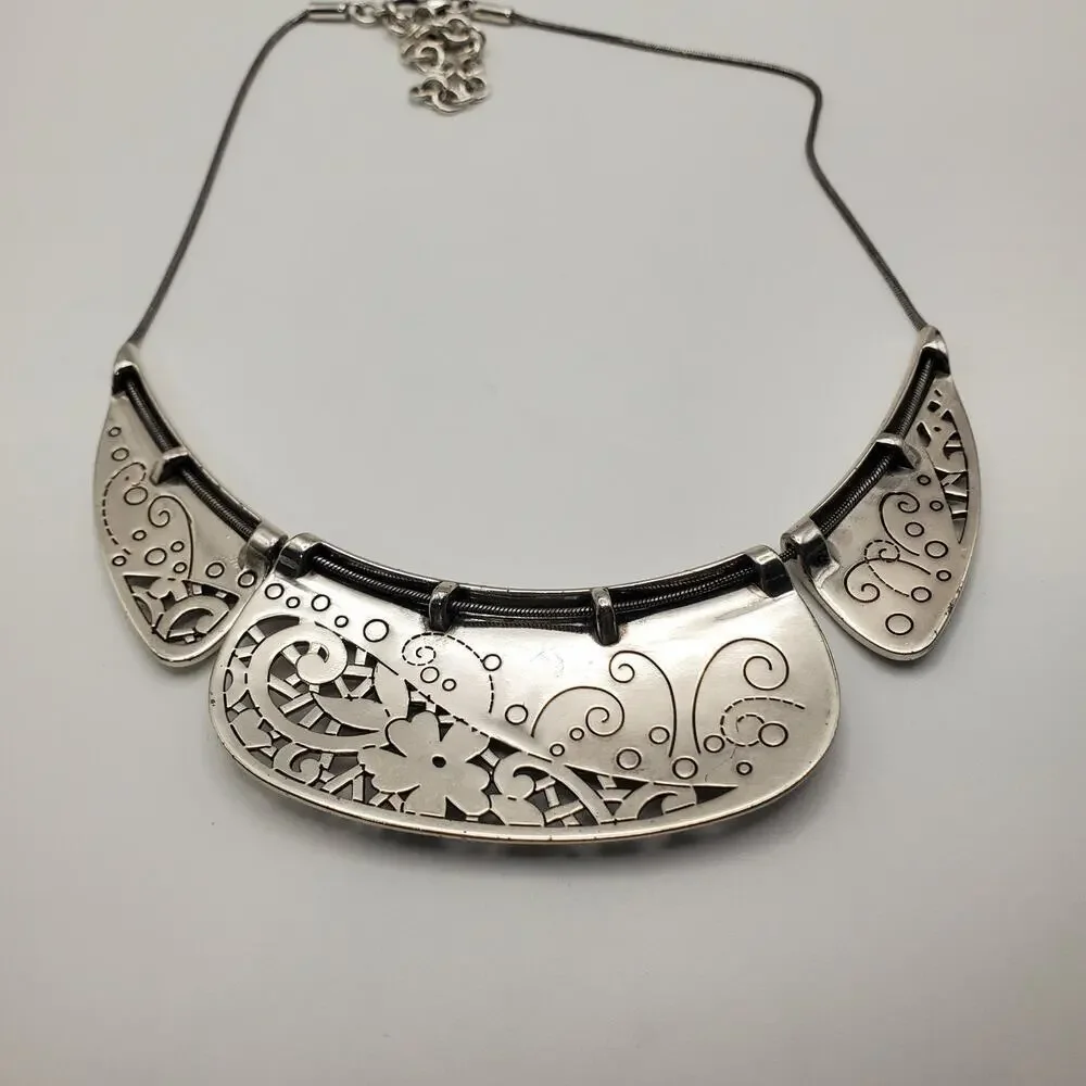 Brighton Flower Collar Statement Crystal Retired Pendant Necklace - Picture 5 of 9